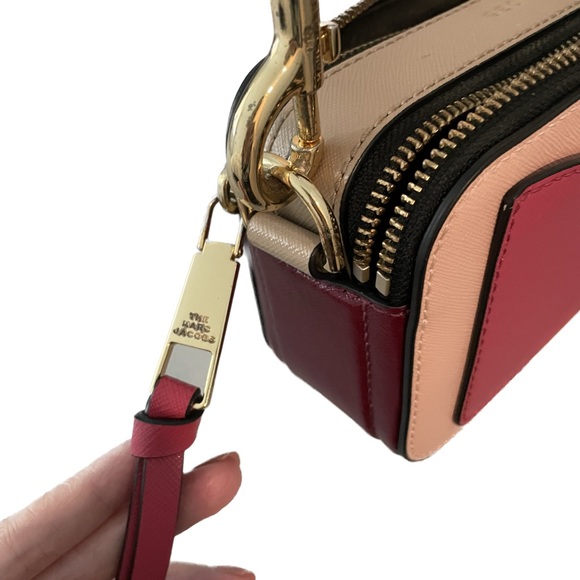 Marc Jacobs Snapshot Colorblock Camera Bag in Pink- Great Condition - Picture 6 of 6